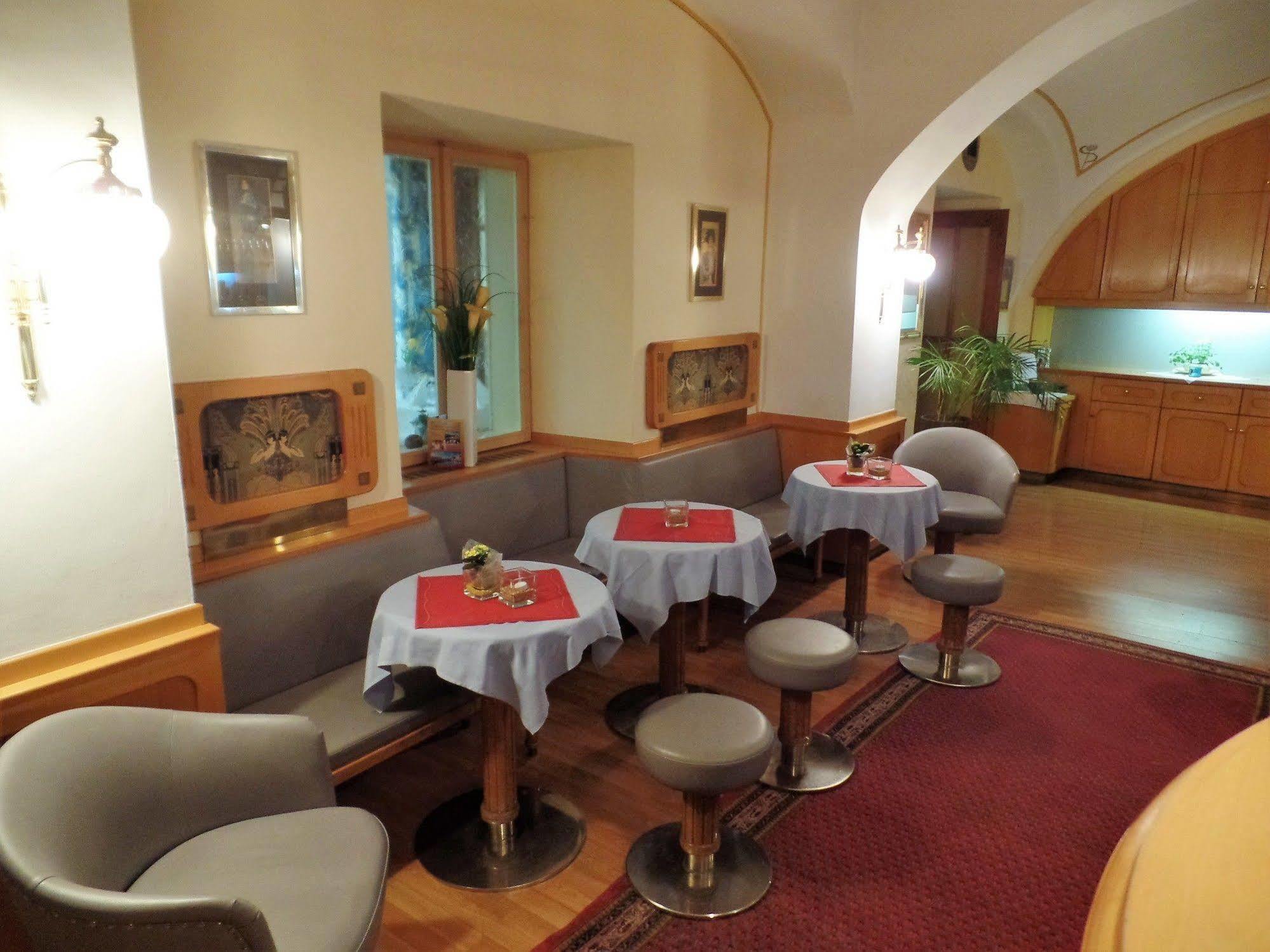 Hotel-Restaurant Minichmayr Штайр Екстер'єр фото